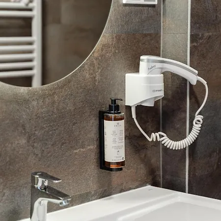 索尔尼酒店 3* 威利兹卡